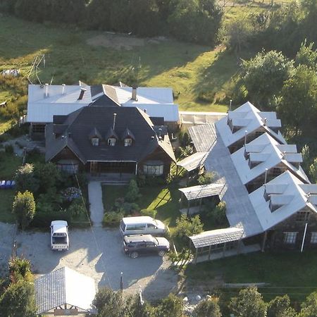 Hosteria Catalina Sm Hornopiren Buitenkant foto
