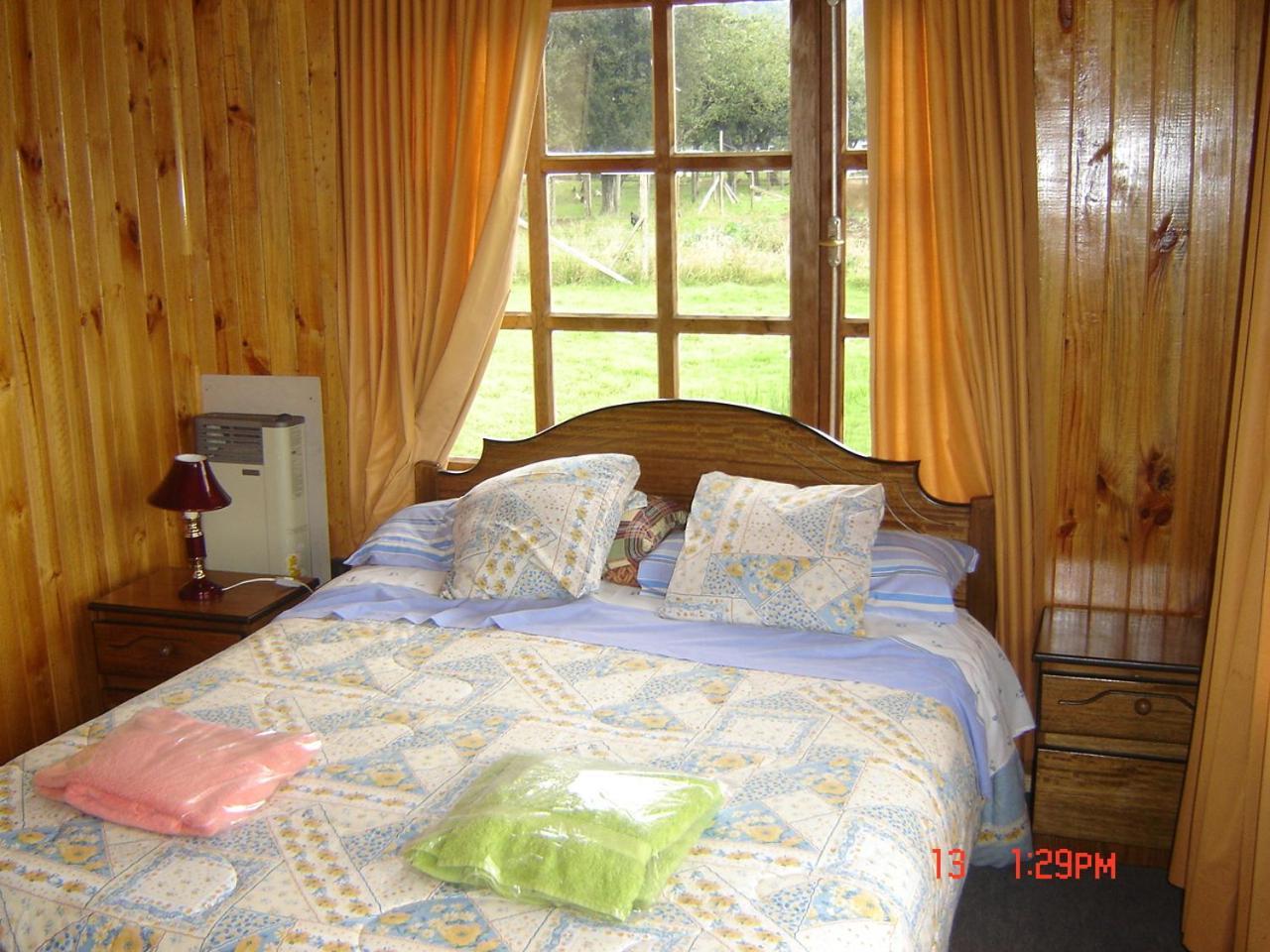 Hosteria Catalina Sm Hornopiren Buitenkant foto
