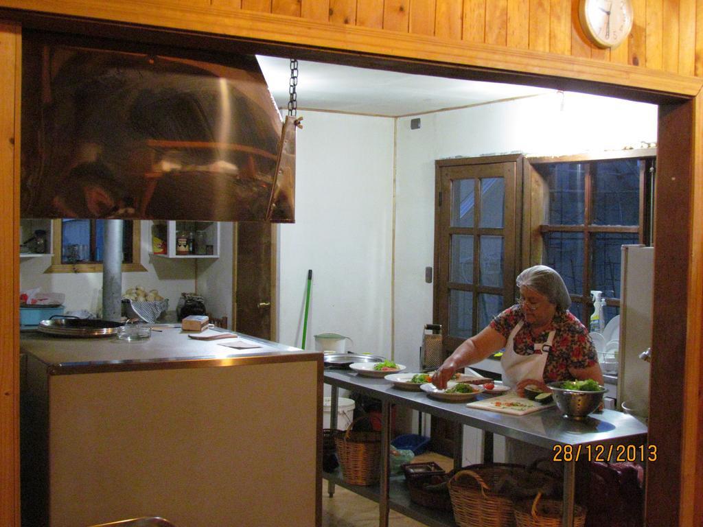 Hosteria Catalina Sm Hornopiren Buitenkant foto