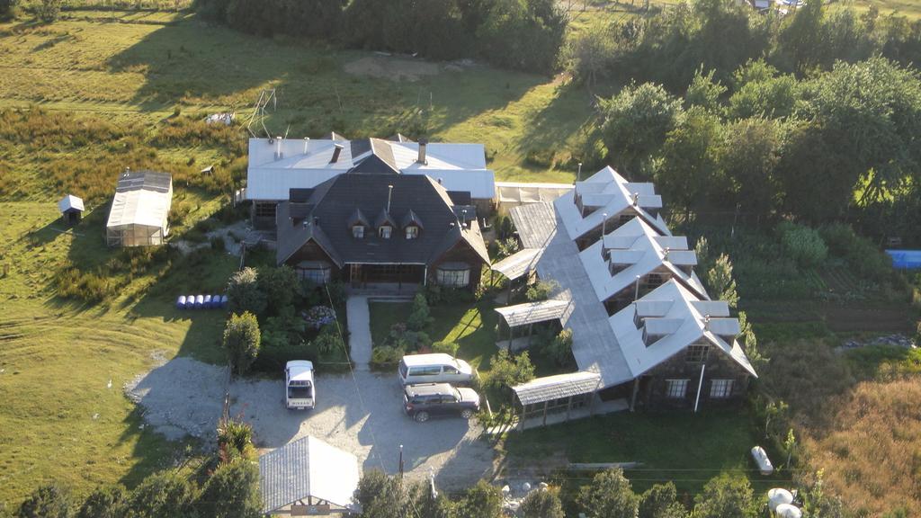 Hosteria Catalina Sm Hornopiren Buitenkant foto